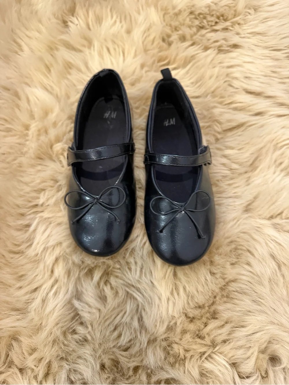 H&M Black Girls Mary Jane Dress Shoes with Bow Accent